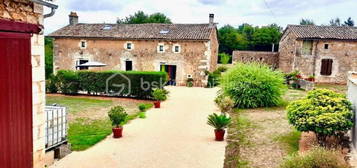 Maison en pierre  à vendre, 5 pièces, 2 chambres, 136 m²