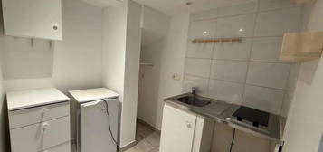 Location appartement 1 pièce 19 m²