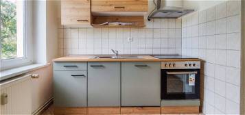 Helle 3 ZKB mit neuer Einbauküche in 4-Familienhaus in naturnaher Lage