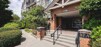 17769 57th Ave #213, Surrey, BC V3S 1H1
