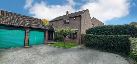 4 bedroom detached house