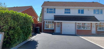 3 bedroom semi-detached house