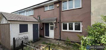 5 bedroom terraced house