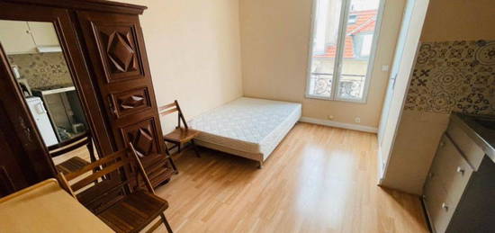 Studio meublé 16m2 à 200m du métro/gare Montparnasse