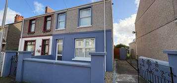 Property to rent in Eastleigh Drive, Milford Haven, Pembrokeshire. SA73