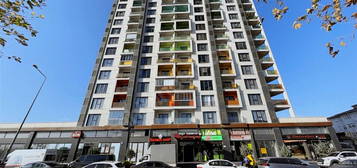 Sefaköy Özgür Residence'de Satılık Güney Cephe 2+1 Köşe Daire