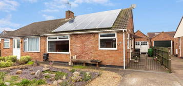 2 bedroom semi-detached bungalow for sale