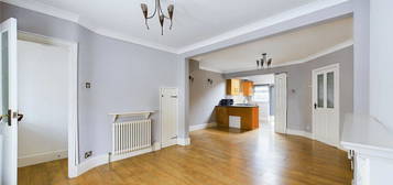 Detached house to rent in Aveley Road, Romford RM1