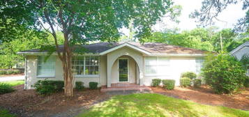 1106 Saint Marys Dr, Waycross, GA 31501