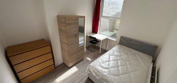 Room to rent in Howards Road, Plaistow, London E13