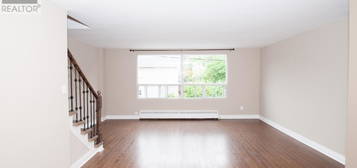 UPPER - B - 920 PAPE AVENUE, Toronto (Broadview North), Ontario