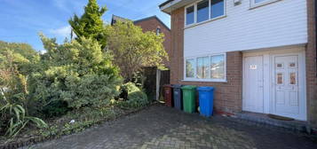 3 bedroom end of terrace house