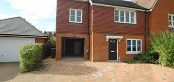 Semi-detached house to rent in The Square, High Street, Leigh, Tonbridge TN11