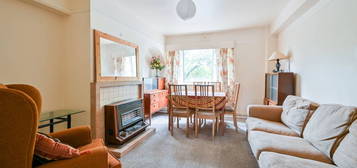 3 bed flat for sale