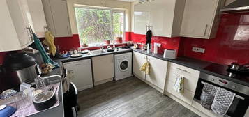 5 bedroom terraced house to rent