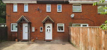 Terraced house to rent in Lapwing Close, Swindon SN3