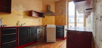 Maison de ville  à vendre, 3 pièces, 2 chambres, 105 m²