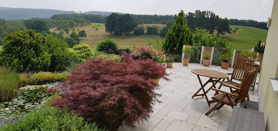 Einfamilienhaus freistehend mit Garten und Blick ins Grüne