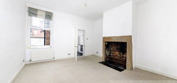 2 bed flat to rent