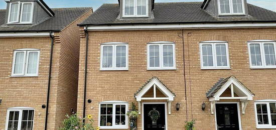 3 bedroom semi-detached house for sale