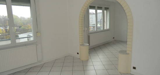 Appartement  à louer, 3 pièces, 2 chambres, 64 m²