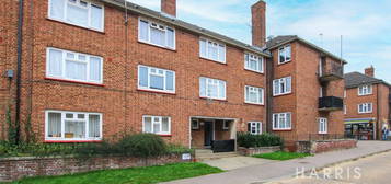 Flat to rent in Roosevelt Way, Colchester, Essex CO2