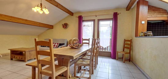 Appartement meublé  à louer, 4 pièces, 3 chambres, 80 m²