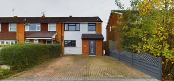 End terrace house to rent in 49 Long Meadow, Aylesbury HP21