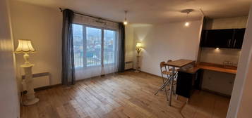 Appartement  à louer, 3 pièces, 2 chambres, 54 m²