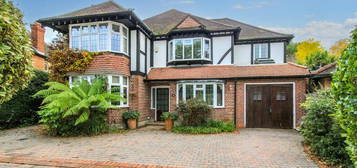 5 bedroom detached house for sale