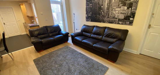 3 bed flat to rent