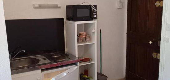 Studio 17m² Sisteron centre (eau & électricité Compris)