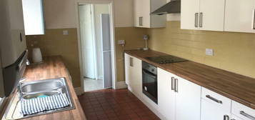 4 bedroom terraced house