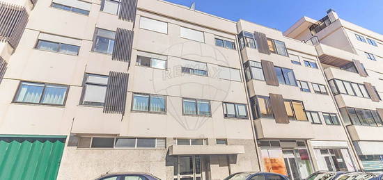 Apartamento T1 para arrendar em Porto