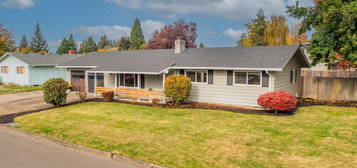 3065 NE Lincoln St, Hillsboro, OR 97124