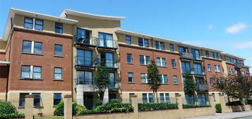 2 bed flat to rent