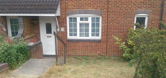 1 bed terraced house to rent