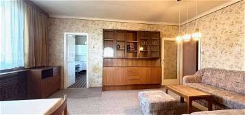 Helle und ruhige 3-Zimmer Wohnung, gute Raumaufteilung - Sanierungsbedarf