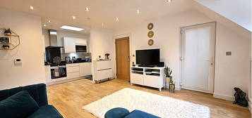 2 bed flat to rent