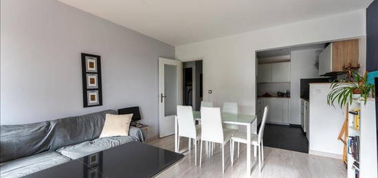 Appartement  à vendre, 3 pièces, 2 chambres, 59 m²