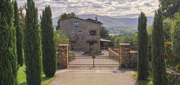 Villa in vendita in via Monsignor Luigi Menghi s.n.c