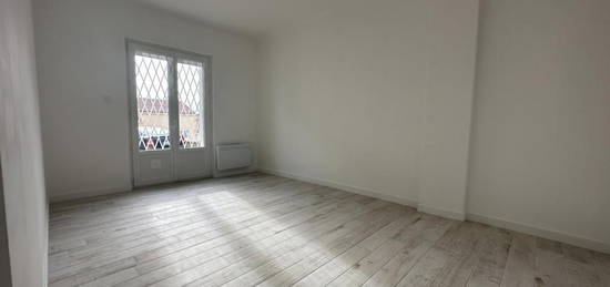 A VENDRE APPARTEMENT T2 EN REZ-DE-CHAUSSEE A BEZIERS