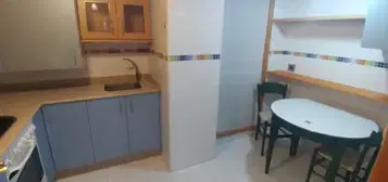 Apartamento en Avenida Rosal&#xED;a de Castro