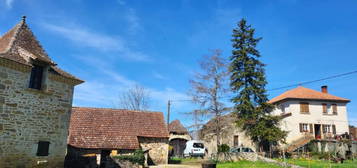 Secteur FIGEAC - ENSEMBLE EN PIERRE SUR 3750 M²