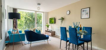 2 bed flat for sale