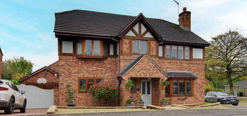 5 bed detached house for sale