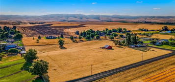 1111 Rooster Rd, Walla Walla, WA 99362