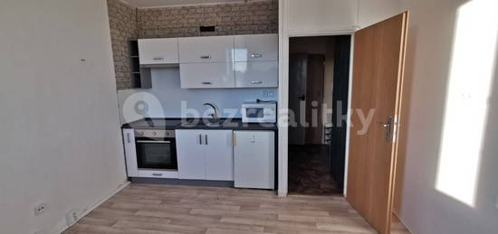 Pronájem bytu 1+kk 22 m², Kostnická, Chomutov