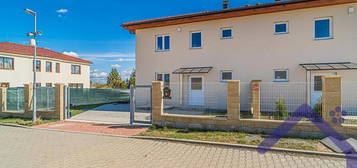 Pronájem  rodinného domu 104 m², pozemek 350 m²