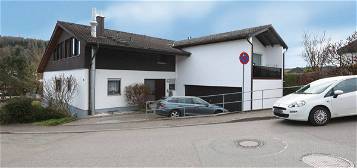 Große 5-Zimmer-Eigentumswohnung in Aidlingen